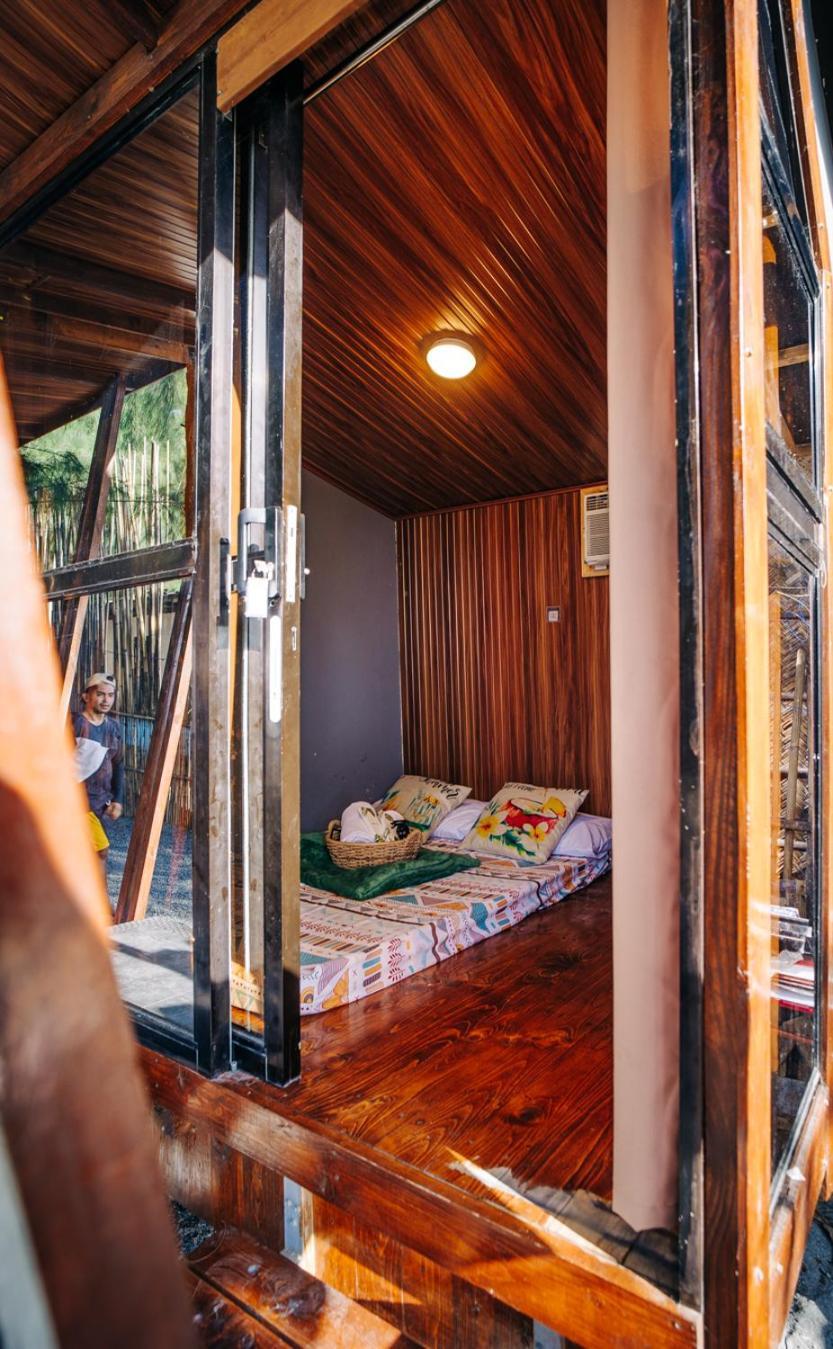 ホテル Straw Huts Liwliwa San Felipe  エクステリア 写真